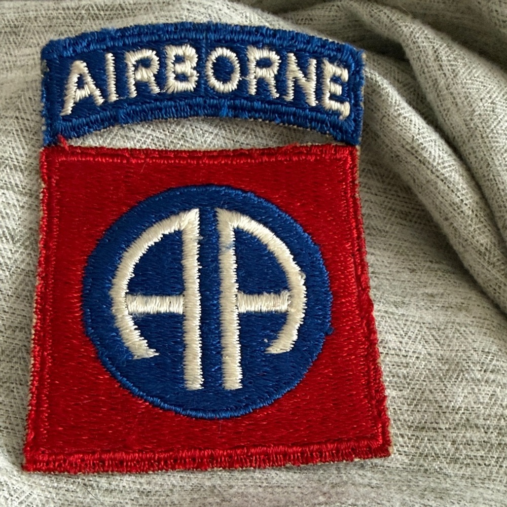 82nd Airborne AA Military Patch - with attached Airborne Tab